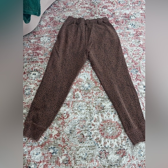 Abercrombie & Fitch Joggers - Picture 2 of 7